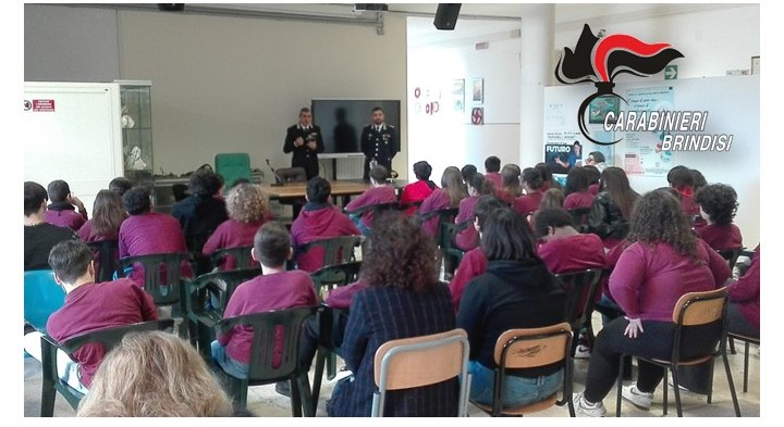 San Michele S.no: I carabinieri incontrano gli studenti