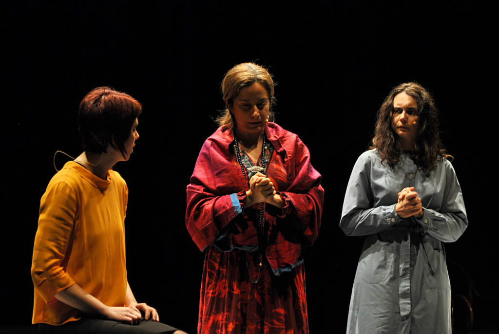 Massafra: Astràgali Teatro porta in scena Le donne di Pirandello